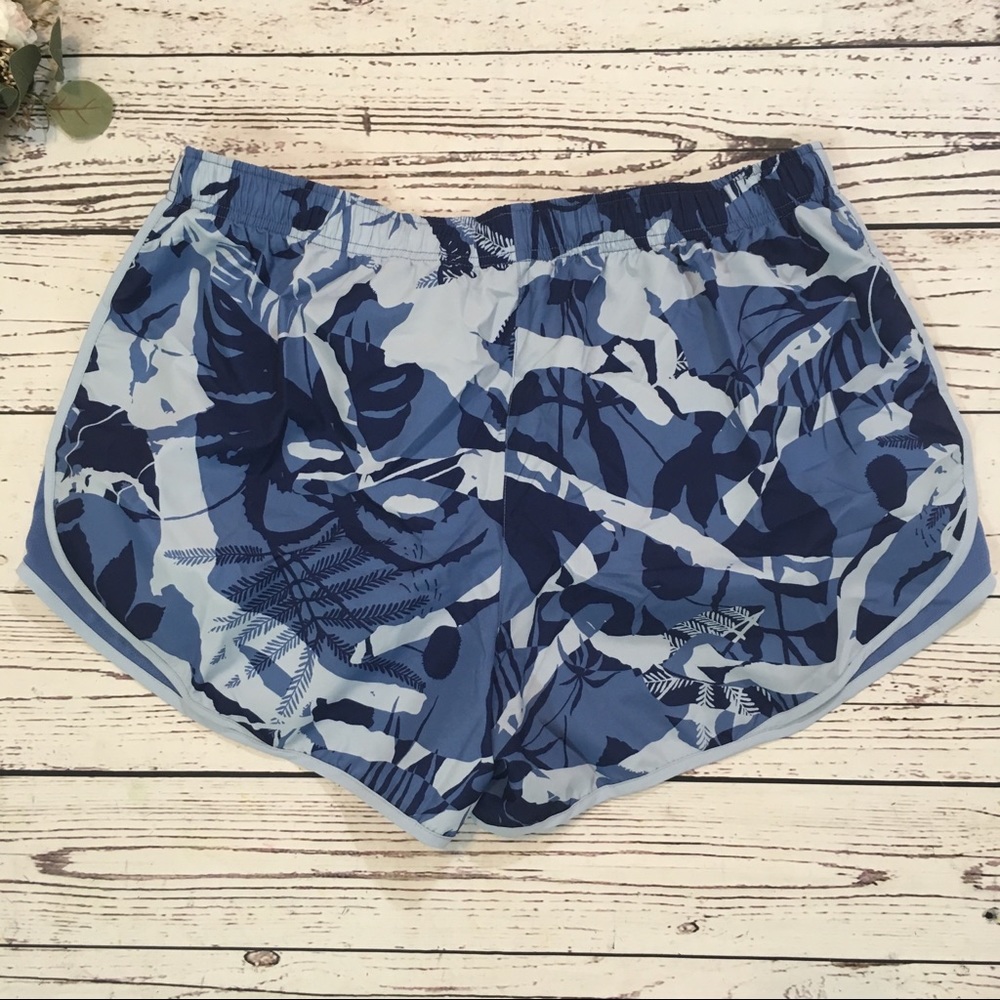 Nike tempo floral camo running shorts NWT. - Picture 3 of 7